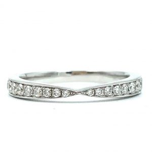 18ct White Gold Diamond Encrusted Channel Set Wedding Ring – FJ500718ct White Gold Claw Set Diamond Wedding Ring – FJ20057 18ct White Gold Pinched Graduated Diamond Set Wedding Ring