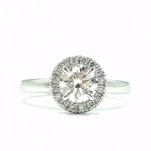round diamond enagagement ring with halo setting