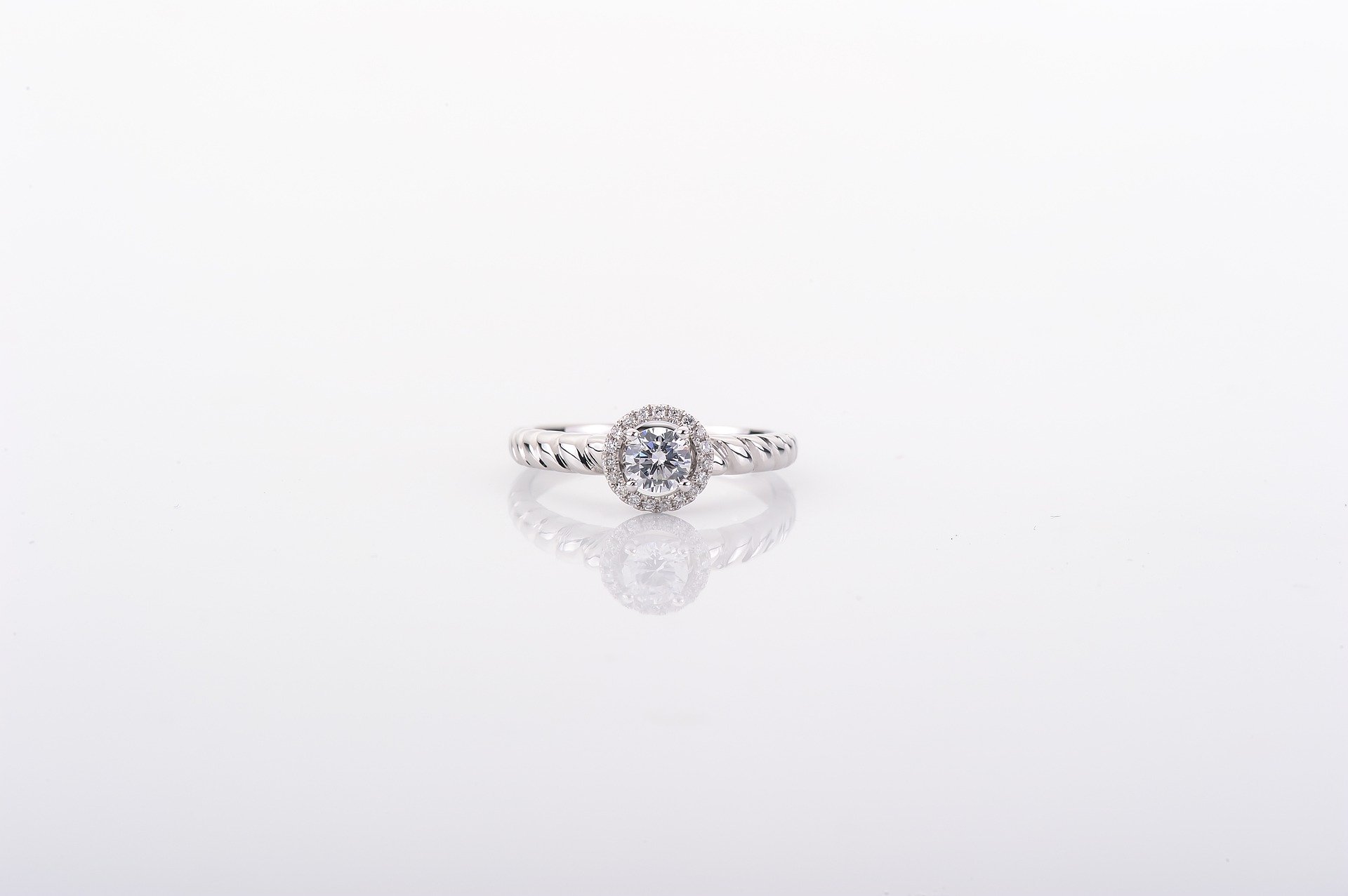 Emerald cut diamond ring