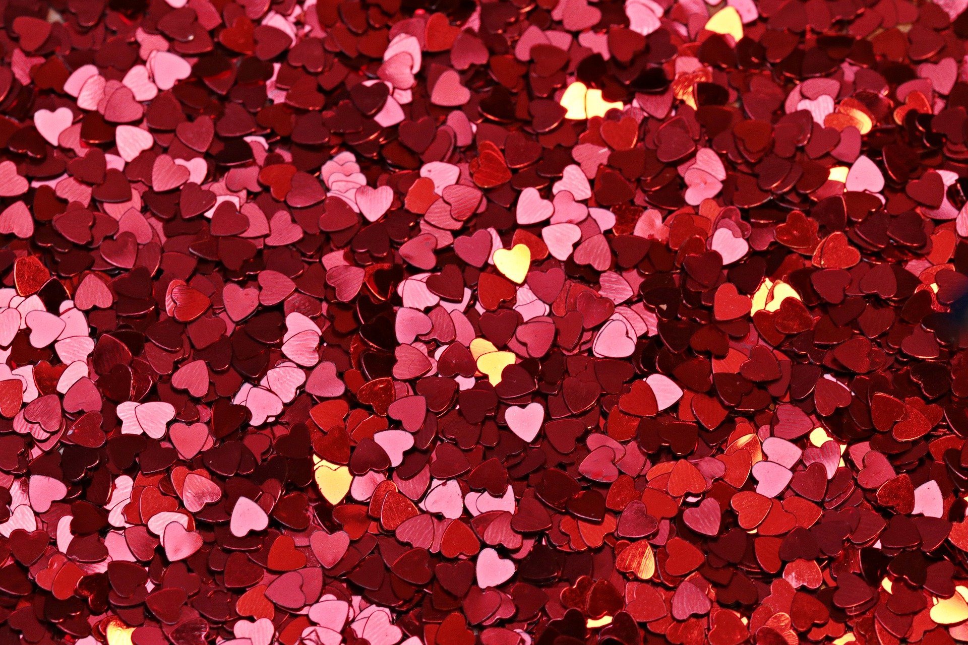 Love hearts all around