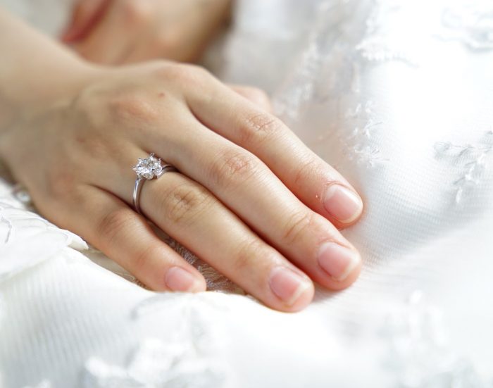 white gold engagement rings