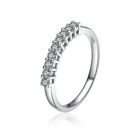 18ct White Gold Claw