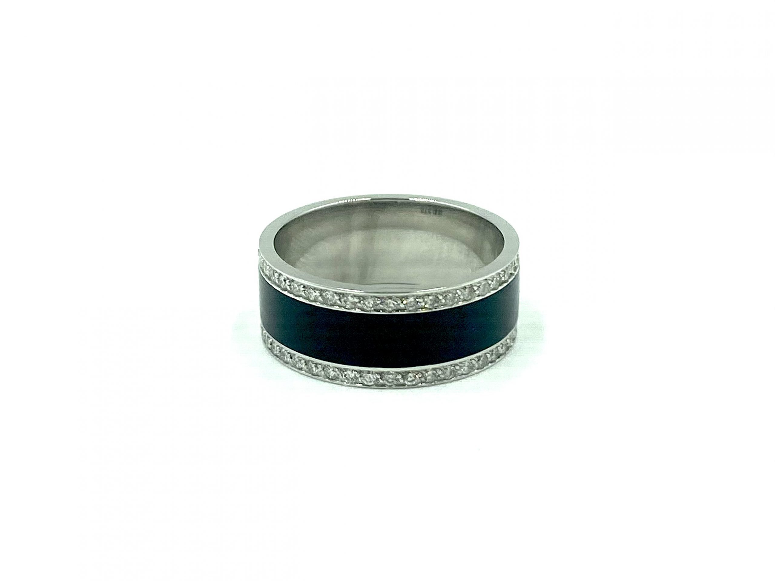 9ct White Gold Black