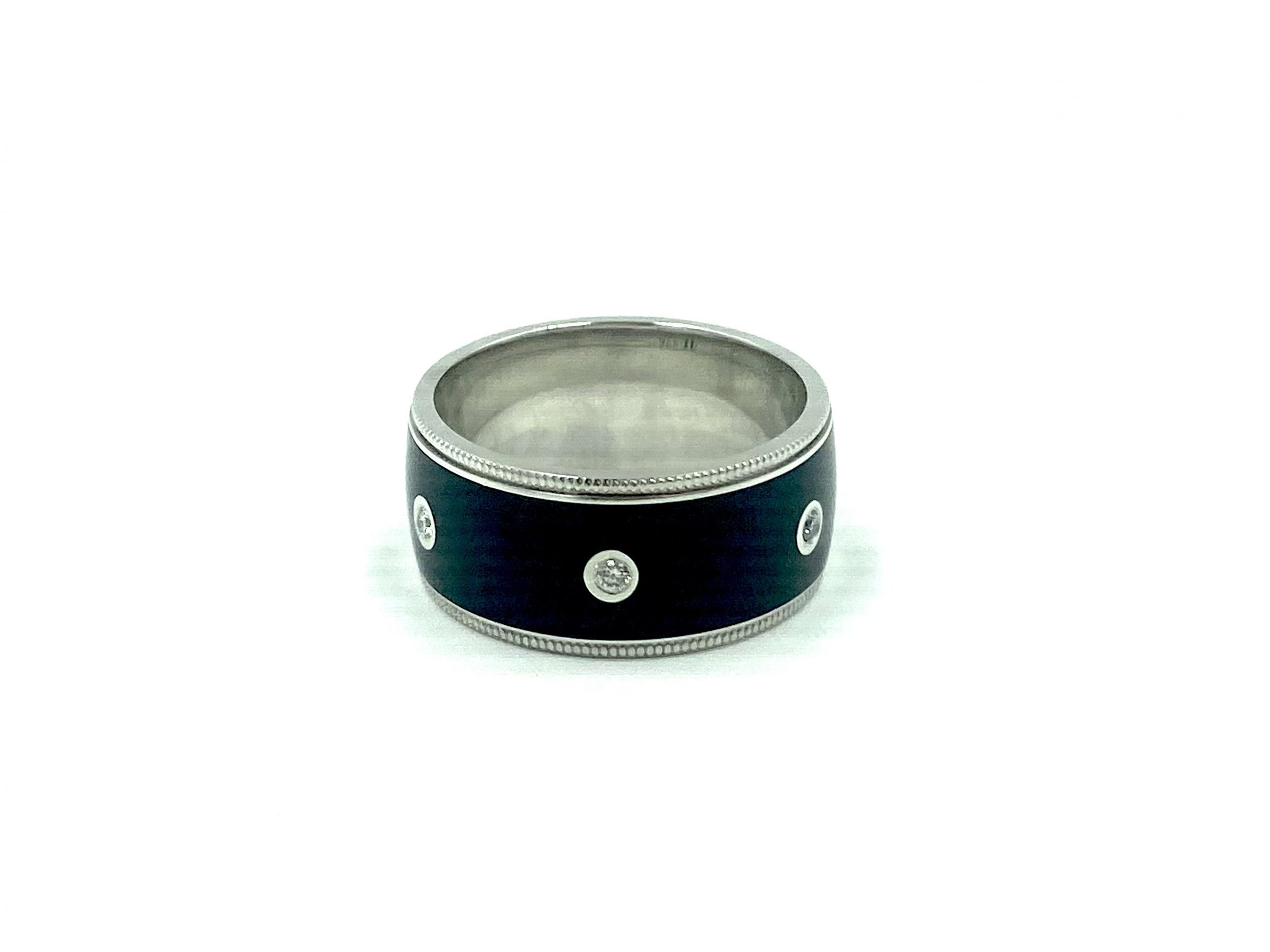 9ct White Gold Black