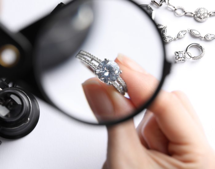 How to Spot a High-Quality Diamond When Shopping for Engagement Rings in Melbourne