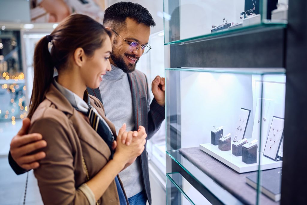 Shopping for Engagement Rings in Melbourne as a Couple: Why It’s the New Normal