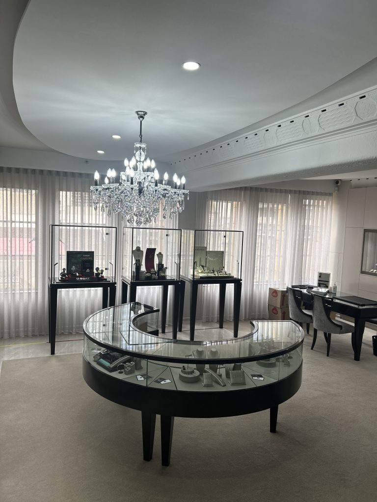 Engagement Ring Shopping in Melbourne - Your Complete Guide